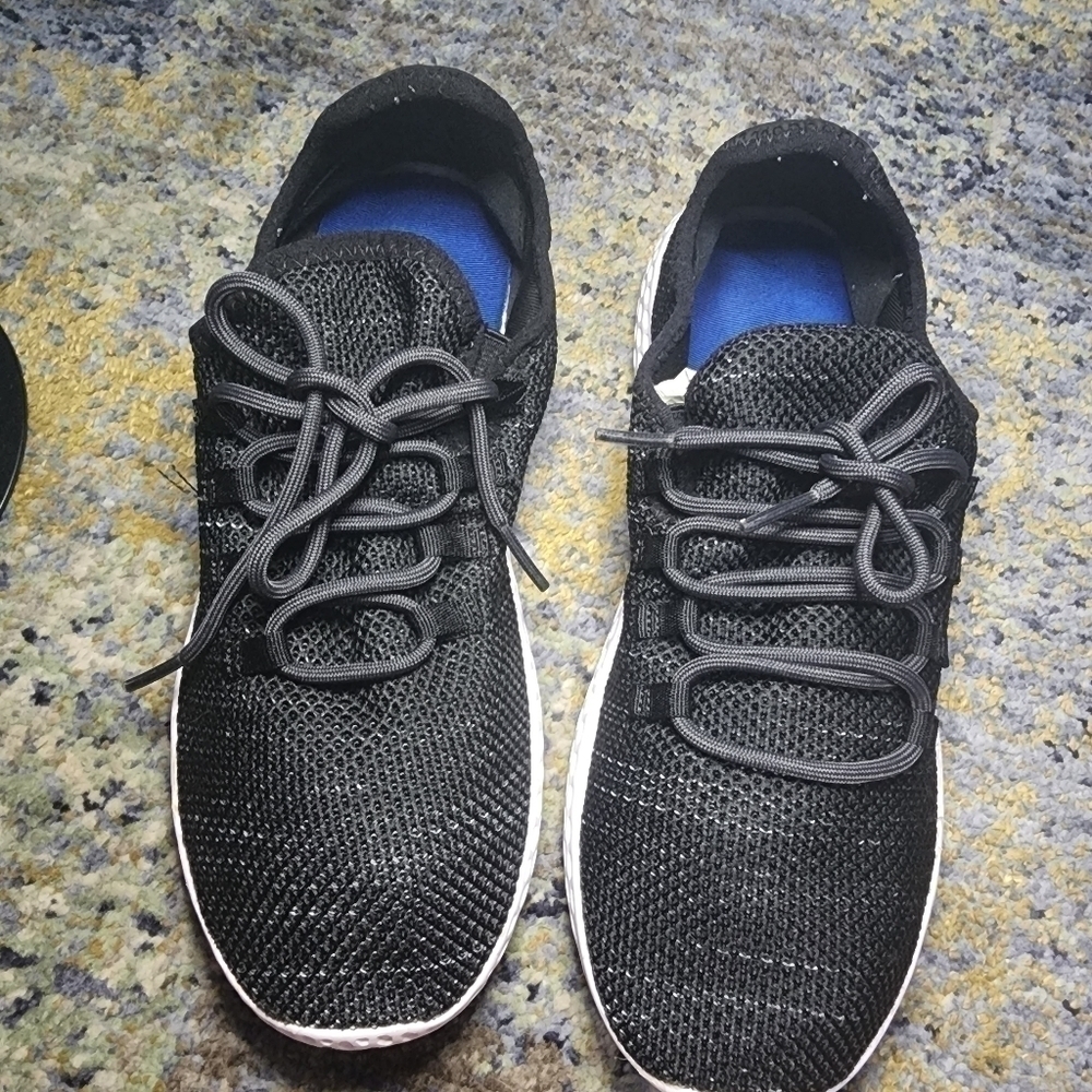 Kid's Black Knit Sneakers Running Shoes – Lightweight Breathable Mesh Size 6